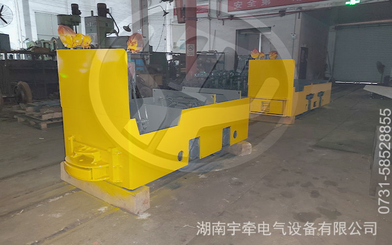 礦用蓄電池電機(jī)車出口海外 1.jpg