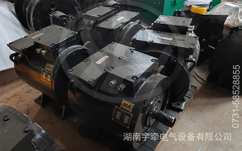 礦用井下電機車配件出口海外 1.jpg